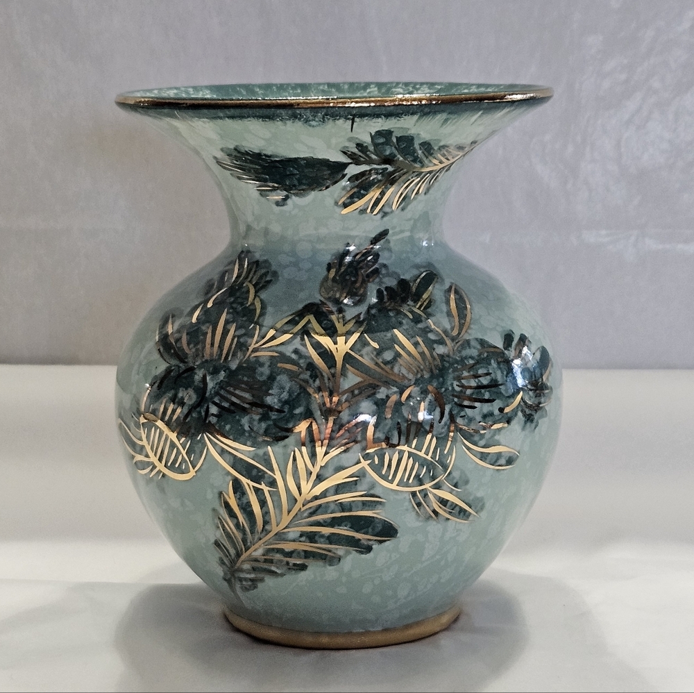 Capri Green & Gold Vintage Vase.